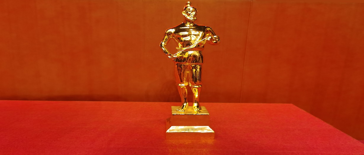 小金人.jpg 小金人.jpg