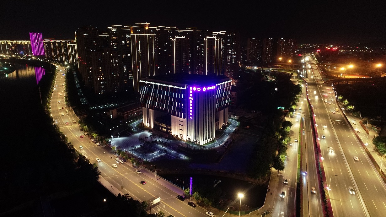 LNG夜景.jpg LNG夜景.jpg