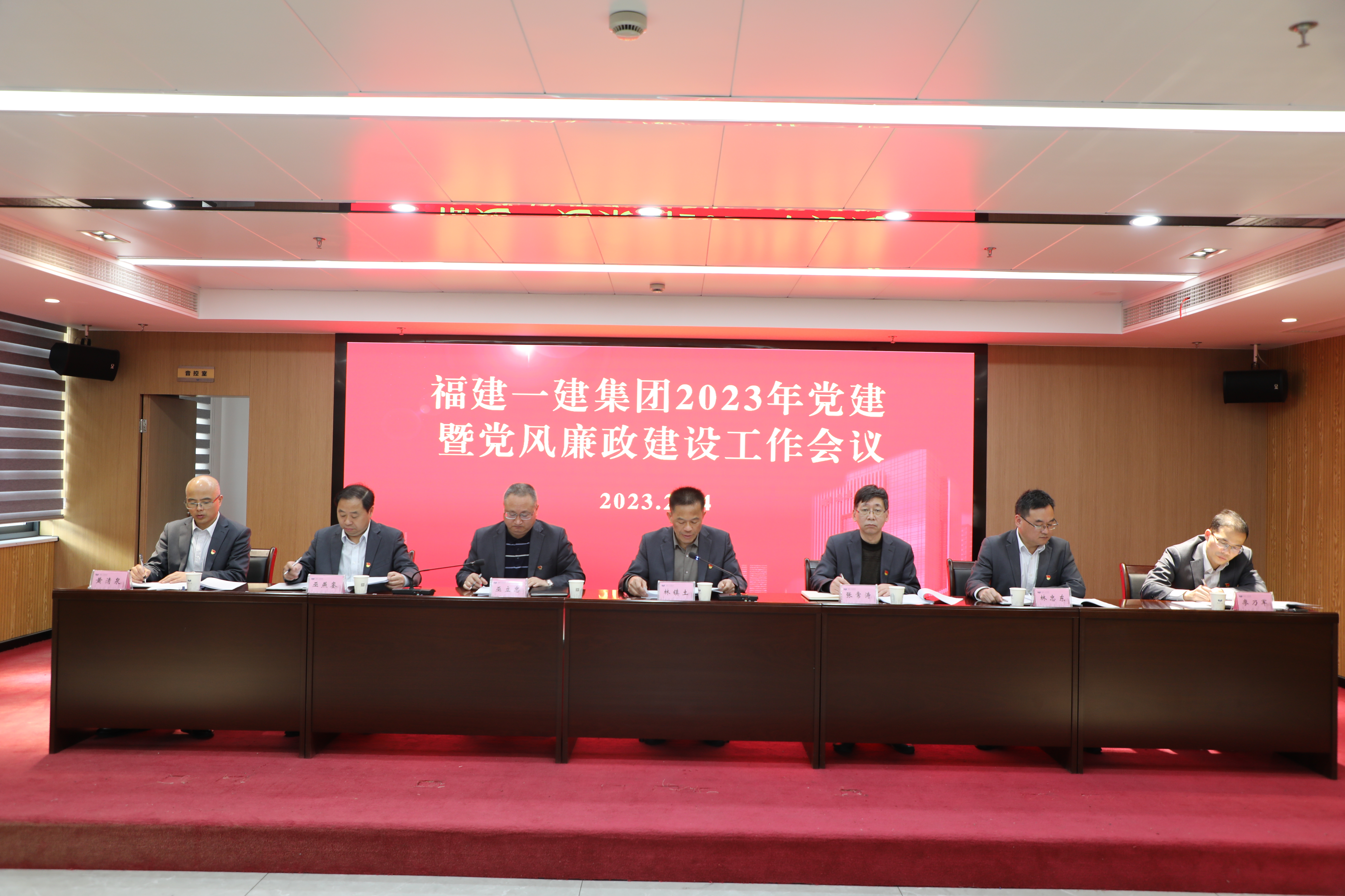 AM8A9176.jpg AM8A9176.jpg