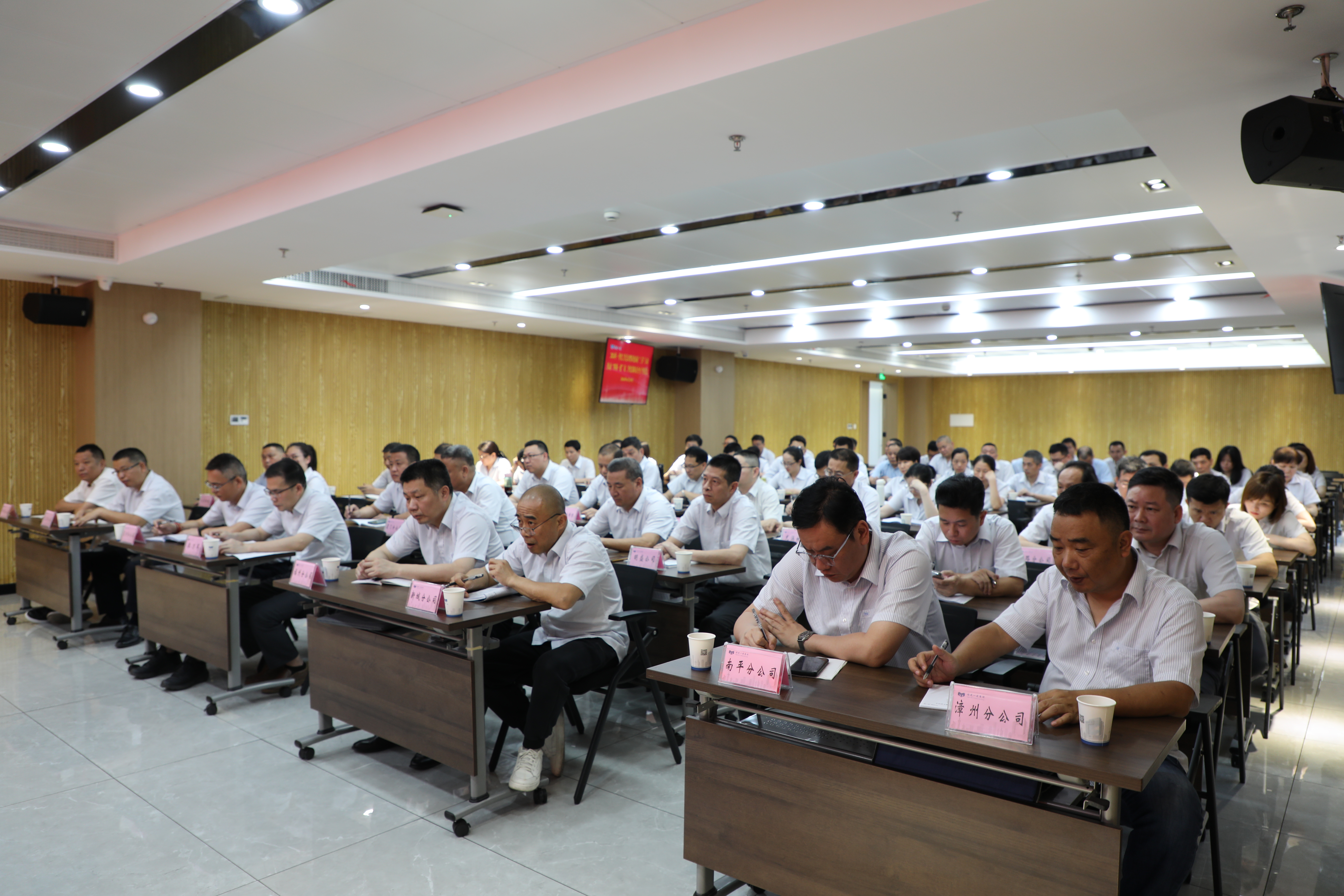 AM8A5323.JPG AM8A5323.JPG