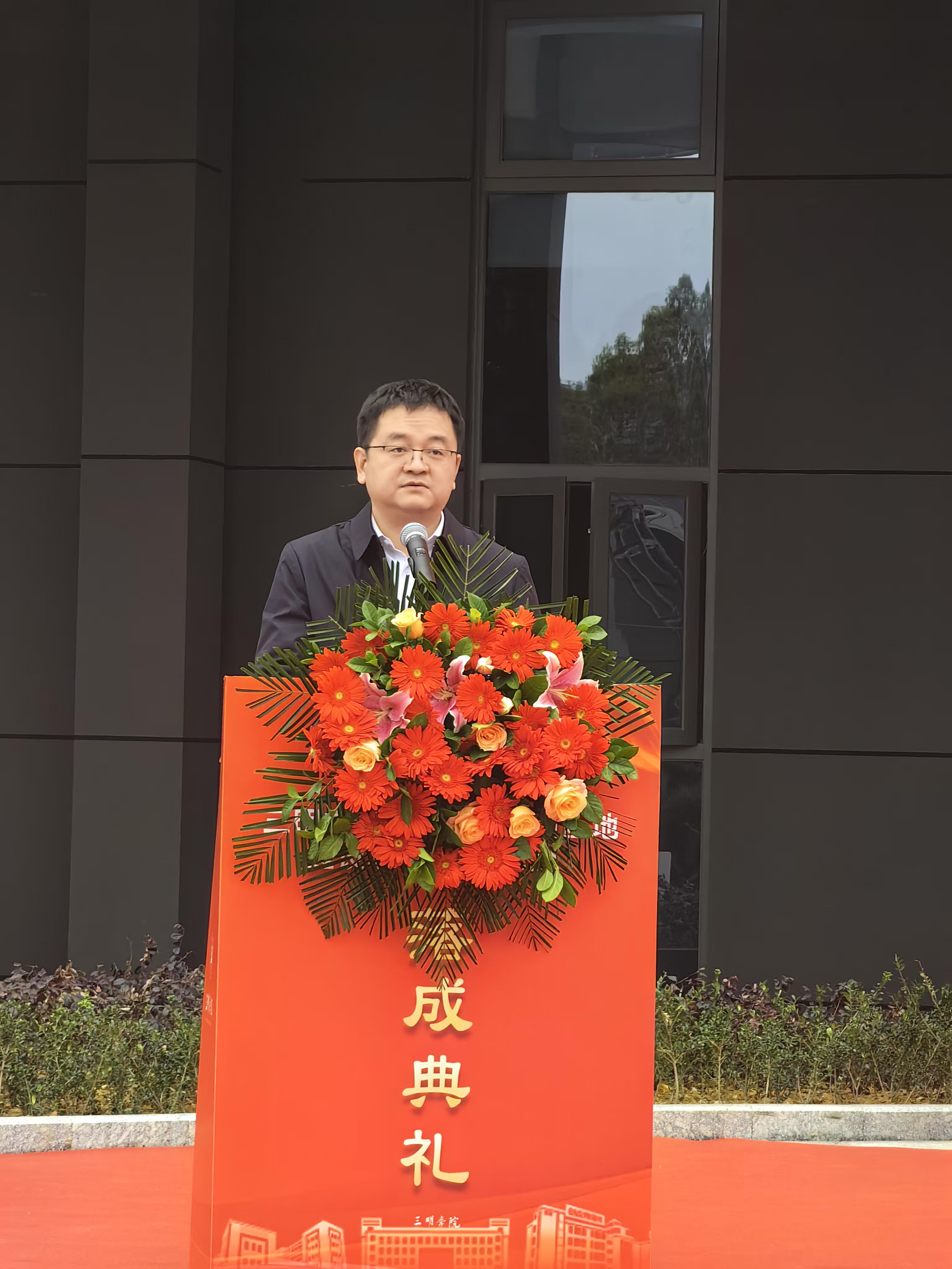 照片1.jpg 照片1.jpg