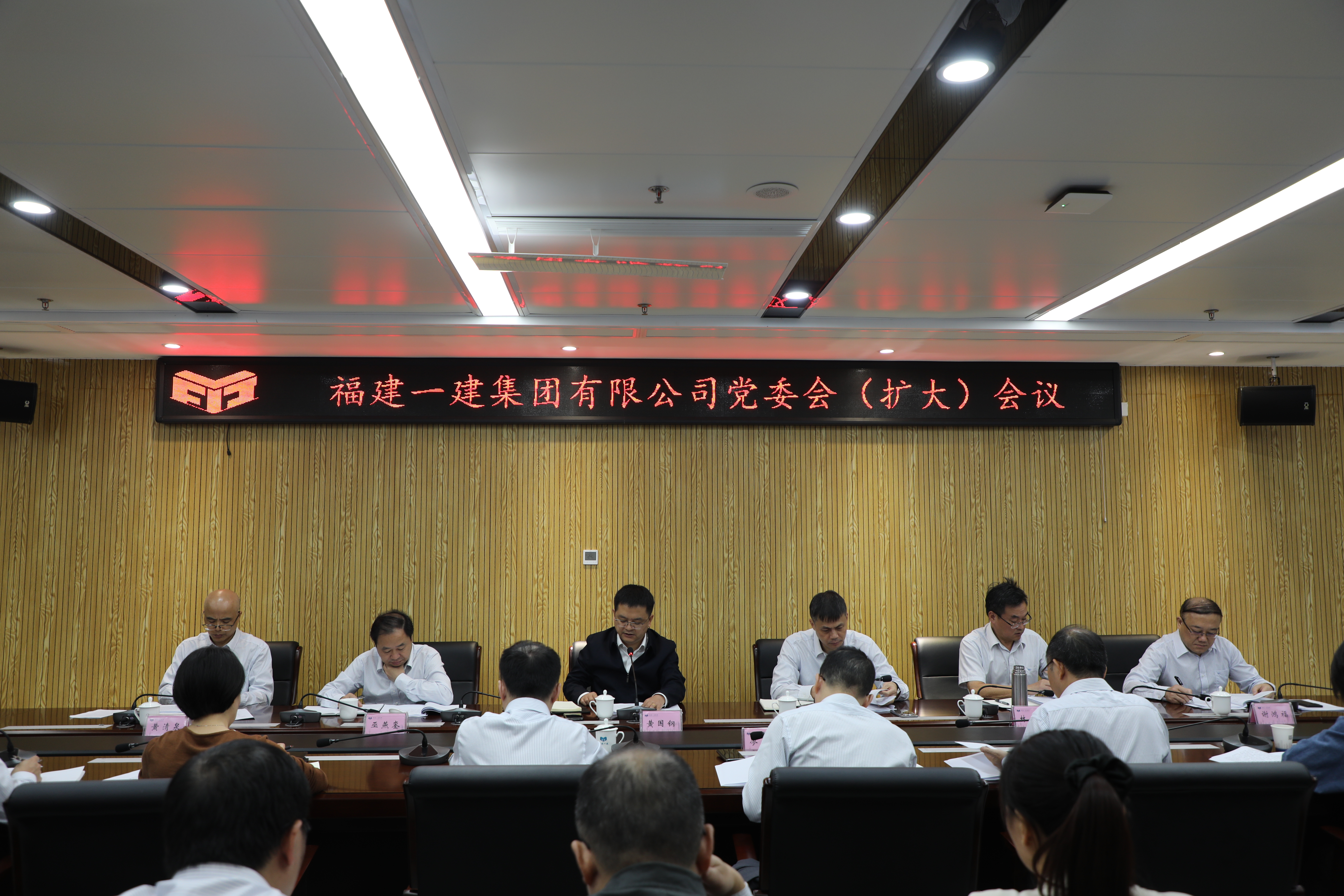 照片.jpg 照片.jpg